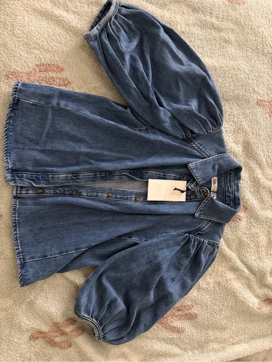 Zara Jackets & Blazers - Zara Blue Puff-Sleeve Denim Jacket